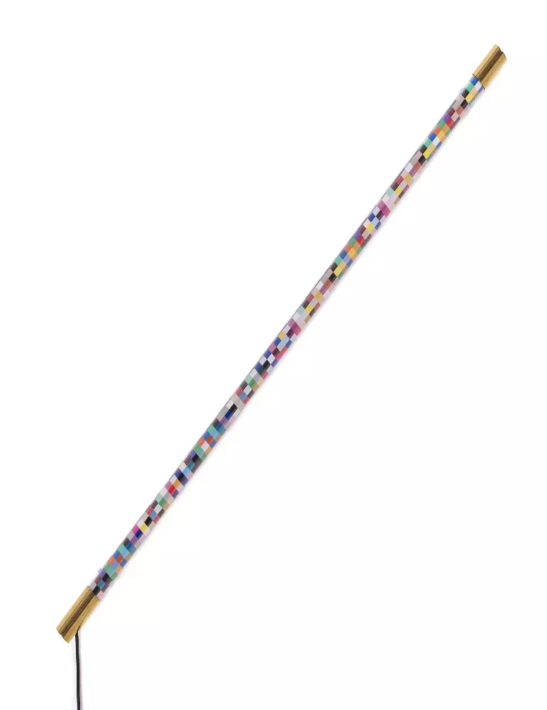 Applique con presa Linea Pixled