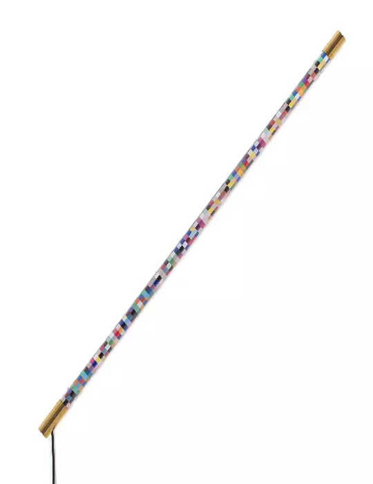 Applique con presa Linea Pixled