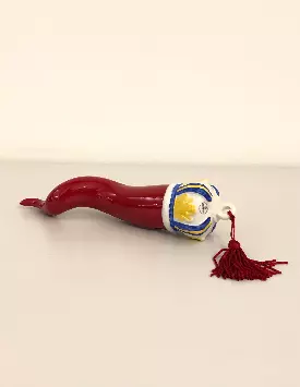 Corno con corona decorata