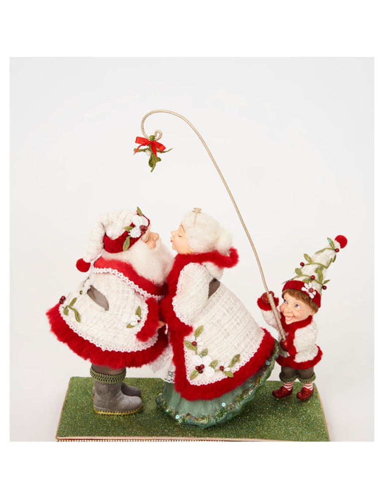 Babbo natale e mamma natale sotto il vischio in resina, "Katherine's collection" - Goodwill