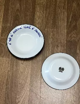 Meglio murì sazzio ca a’ campà diúno